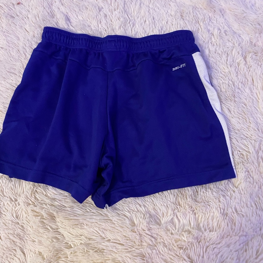 nike shorts - Picture 2 of 3